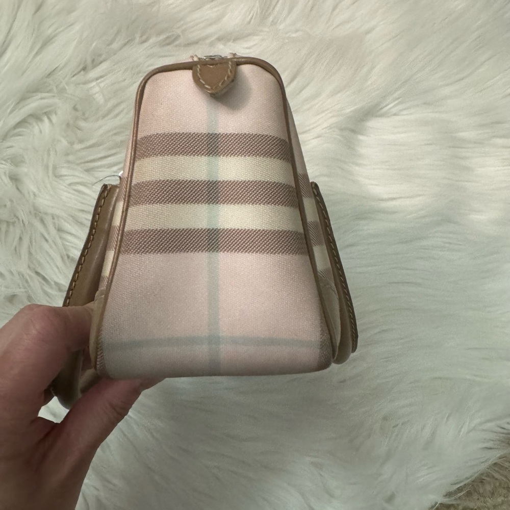 Authentic BURBERRY London pink mini nova check bag - Picture 6 of 10